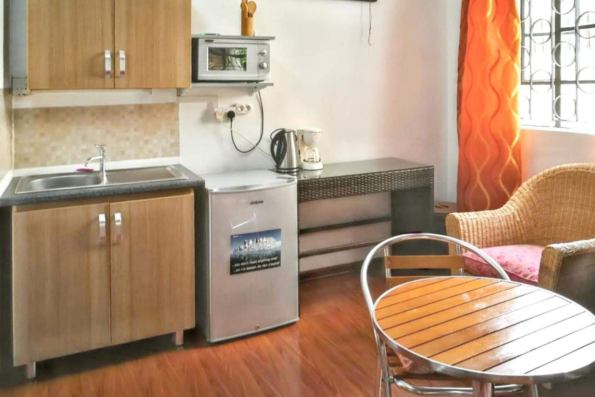 Charming Studio In Flic En Flac With Enclosed Garden 25M² Экстерьер фото